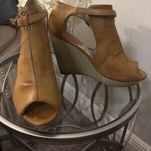Leather wedge heel